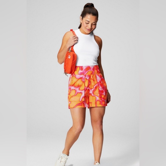 Fabletics Pants - Fabletics Ultra High Waisted Pipes Nylon Shorts in Pink Escape Size Small